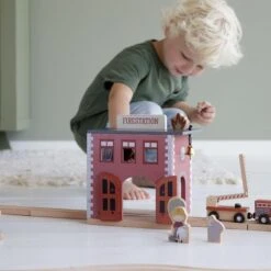 Little Dutch Railway Brandweerkazerne -Bruder Winkel LD4490 little dutch railway brandweerkazerne 4