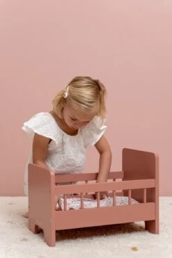 Little Dutch LD7097 Houten Poppenbedje -Bruder Winkel LD7097 little dutch houten poppenbedje 3