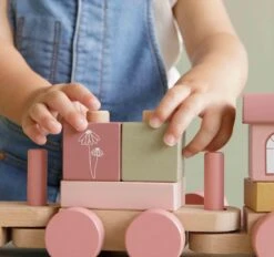 Little Dutch LD8035 Houten Blokkentrein Flowers FSC -Bruder Winkel LD8035 little dutch blokkentrein flowers 4