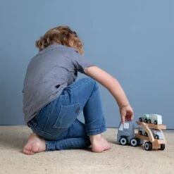 Little Dutch LD4453 Houten Autotransporter Blauw -Bruder Winkel little dutch 4453 autotransporter 4