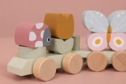 Little Dutch LD7067 Houten Blokkentrein Flowers& Butterflies -Bruder Winkel little dutch 7067 blokkentrein flowers and butterflies 1